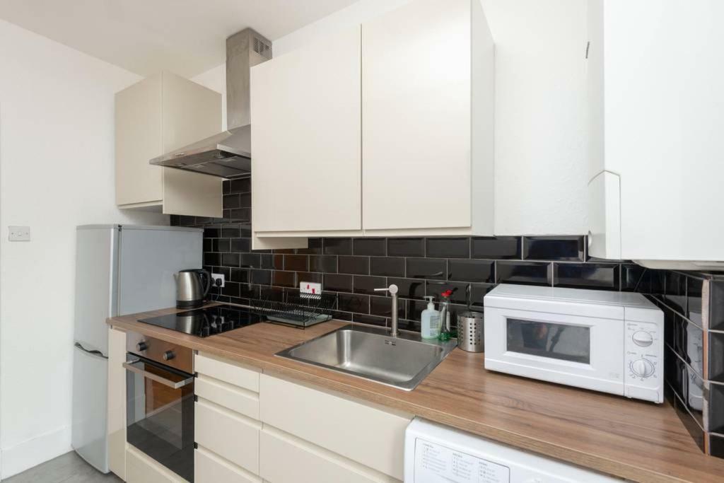 Ness Central Apartment - Greig Street 因弗内斯 外观 照片